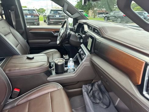 Used 2023 GMC Sierra 1500 Denali w/ Denali Reserve Package AWD/4WD image 12