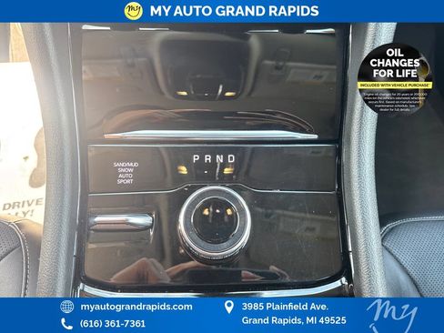 Used 2023 Jeep Grand Cherokee L Limited w/ Luxury Tech Group II AWD/4WD image 26