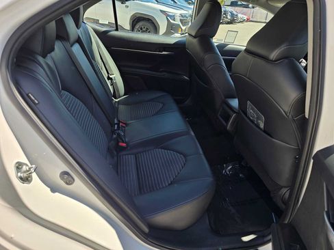 Used 2023 Toyota Camry SE FWD image 12