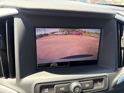 Used 2024 GMC Terrain SLE w/ Driver Convenience Package AWD/4WD image 18