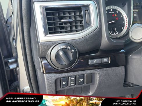 Used 2017 Nissan Titan SV RWD image 16