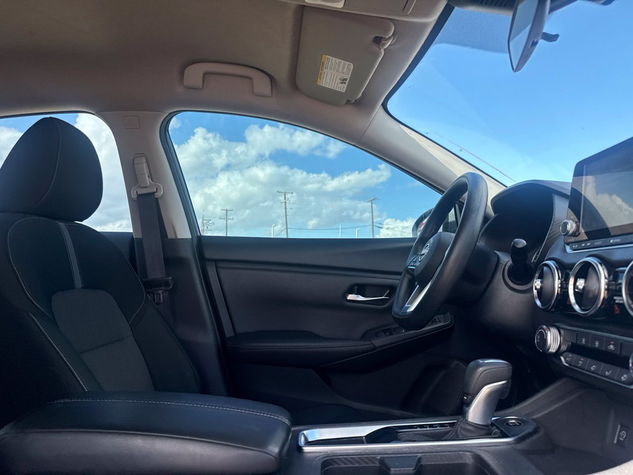 Used 2025 Nissan Sentra SV w/ Trunk Package FWD image 33