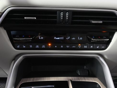 Certified 2026 MAZDA CX-90 Plug-In Hybrid w/ Premium Plus AWD/4WD image 31