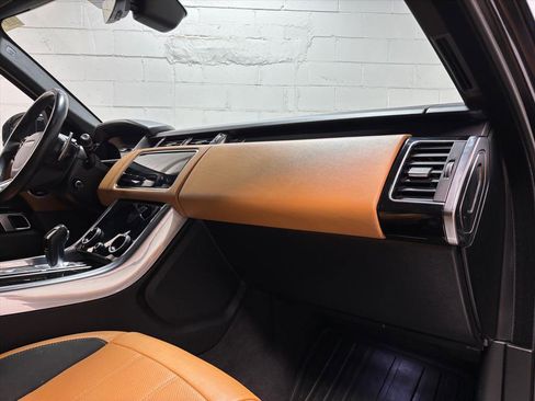 Used 2022 Land Rover Range Rover Sport HSE Dynamic image 32
