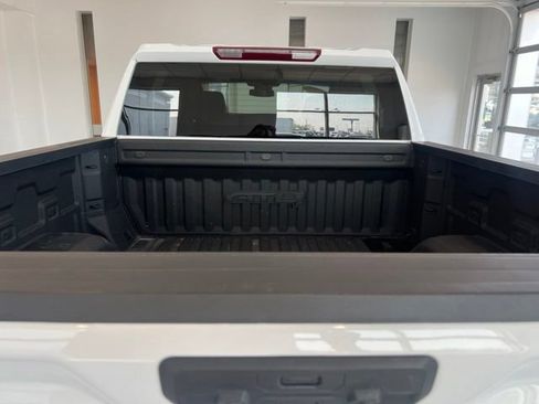 Used 2022 GMC Sierra 1500 AT4 AWD/4WD image 30