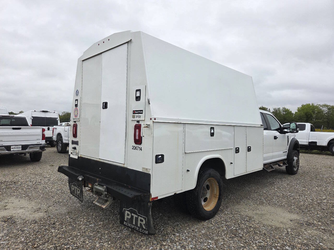 Used 2022 Ford F550 4x4 Crew Cab Super Duty w/ Power Equipment Group image 9