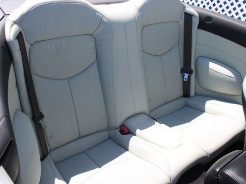 Used 2014 INFINITI Q60 Convertible w/ Premium Package RWD image 29