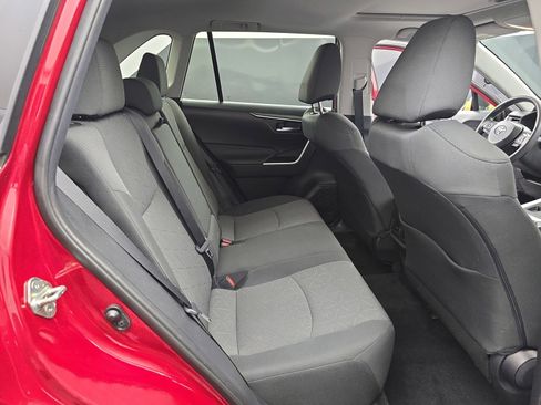 Used 2020 Toyota RAV4 XLE w/ Convenience Package FWD image 46