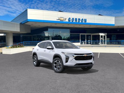 New 2026 Chevrolet Trax LT w/ Driver Confidence Package image 1