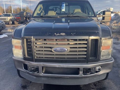 Used 2010 Ford F250 XLT image 4