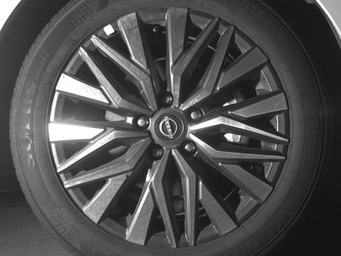 Used 2025 Nissan Altima 2.5 SV image 13