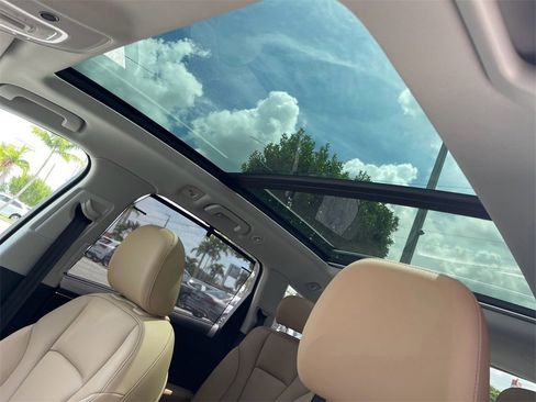 Used 2025 Audi Q7 3.0T Premium Plus w/ Premium Plus Package image 14