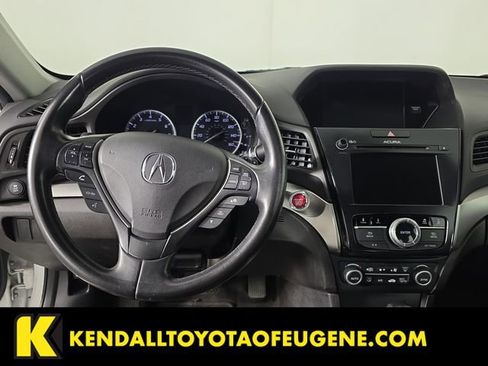 Used 2017 Acura ILX Premium Package image 9