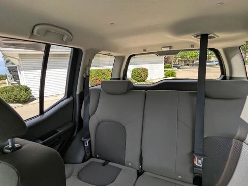 Used 2011 Nissan Xterra S AWD/4WD image 19