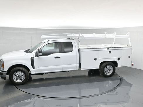 New 2026 Ford F350 XL w/ XL Chrome Package image 53