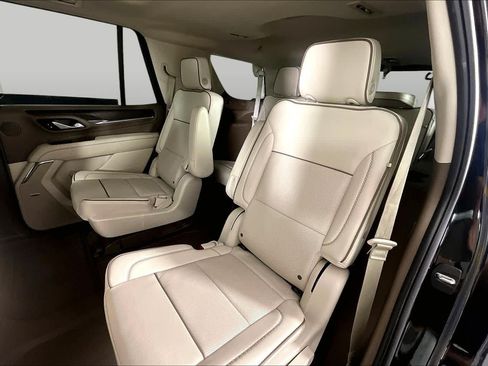 Used 2024 GMC Yukon Denali RWD image 19