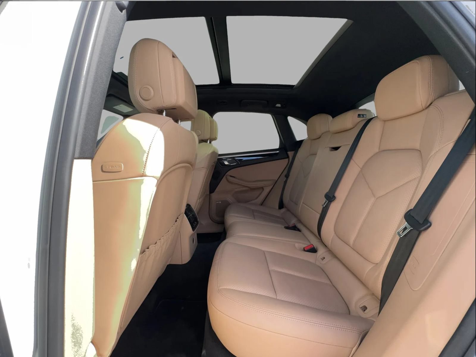 Used 2019 Porsche Macan AWD/4WD image 30