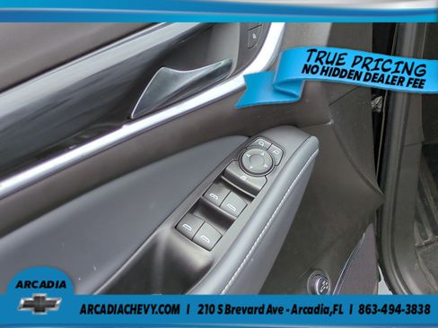 Used 2021 Buick Enclave Essence FWD image 14