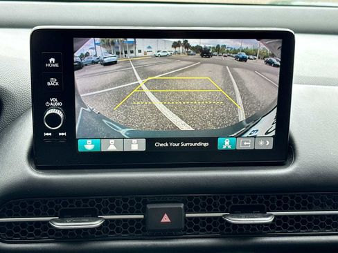 Used 2023 Honda HR-V EX-L image 24