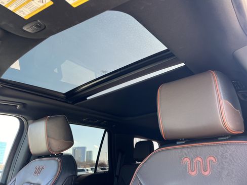 Used 2020 Ford Expedition King Ranch image 32