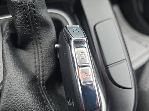 Used 2023 Kia Soul LX FWD image 26