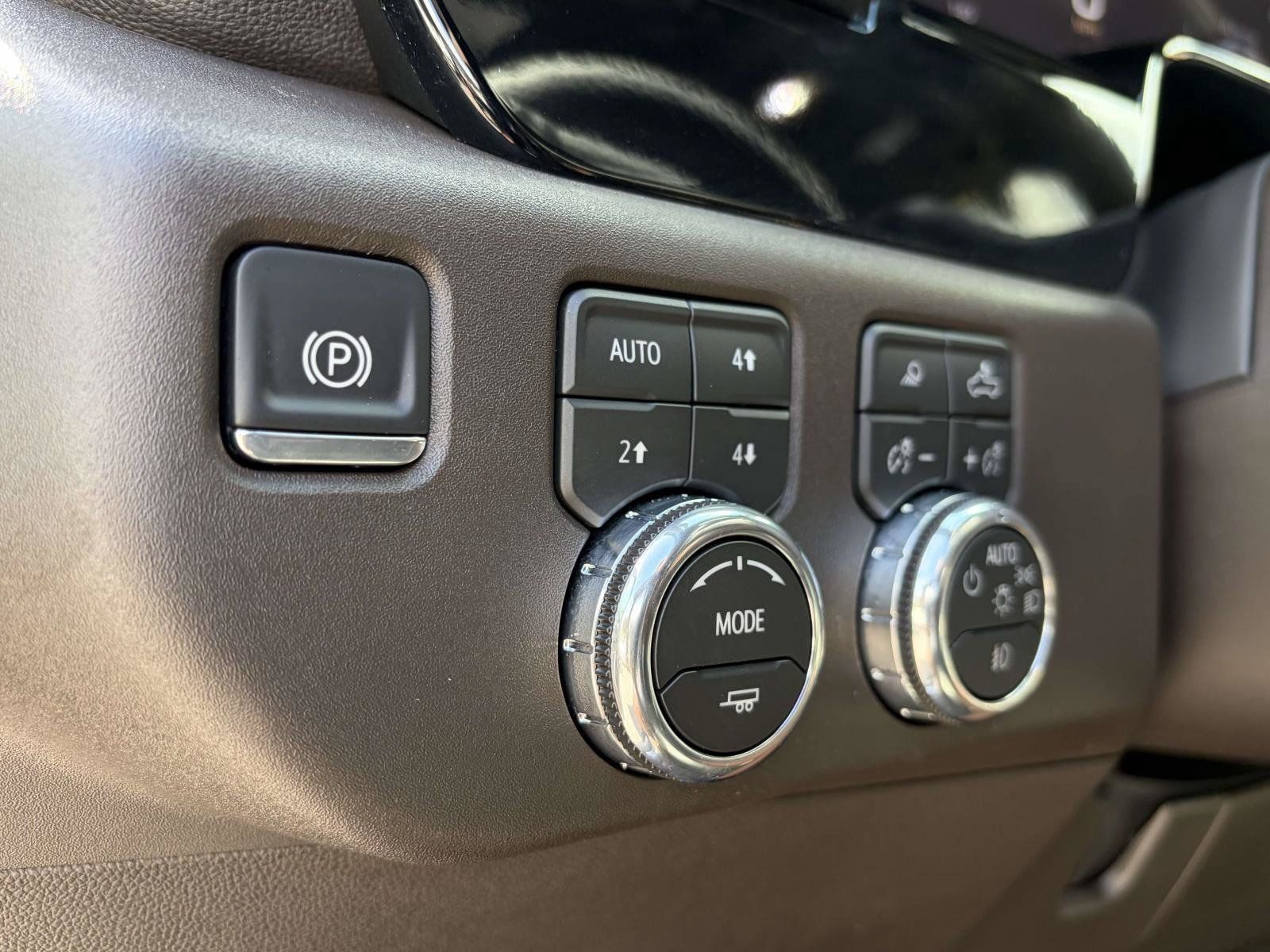 Used 2026 GMC Sierra 1500 SLT w/ X31 Off-Road Package AWD/4WD image 16
