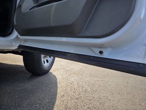 Used 2012 Chevrolet Silverado 1500 W/T image 32