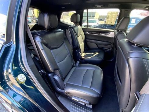 Used 2024 Cadillac XT6 Premium Luxury AWD/4WD image 27