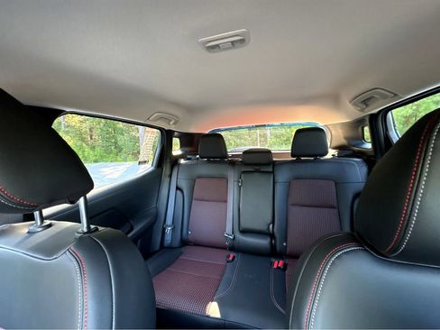 Used 2025 Nissan Kicks SR FWD image 35