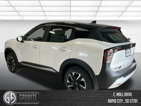 New 2025 Nissan Kicks SV w/ SV Premium Package AWD/4WD image 8