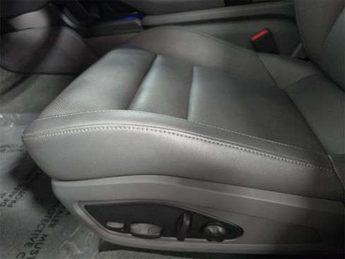 Certified 2024 Porsche Taycan image 23