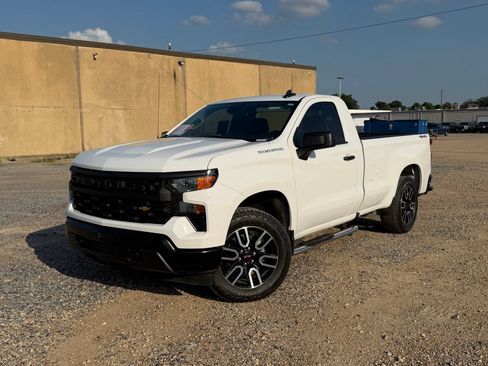 Used 2025 Chevrolet Silverado 1500 W/T w/ Trailering Package AWD/4WD image 1