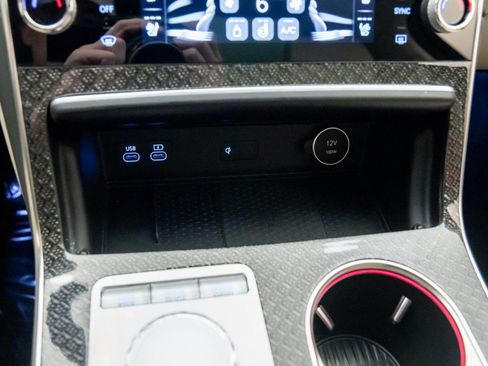 Used 2025 Genesis GV80 3.5T e-SC image 23