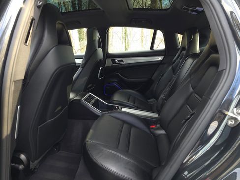 Used 2017 Porsche Panamera 4S w/ Premium Package Plus image 15