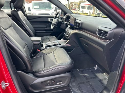 Certified 2020 Ford Explorer Limited w/ Class III Trailer Tow Package image 22