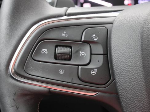 Used 2023 Buick Envision Essence w/ Sport Touring Package image 25