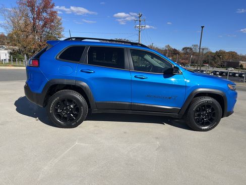 Used 2022 Jeep Cherokee Latitude image 12