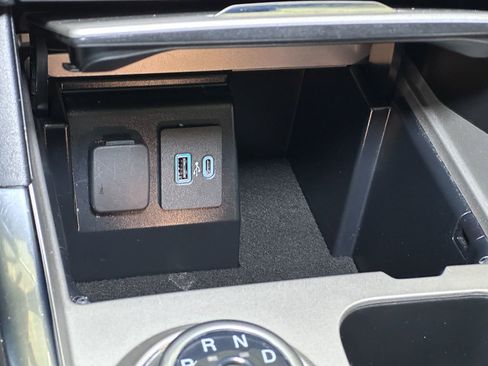 Certified 2022 Ford Explorer XLT w/ Equipment Group 202A image 44