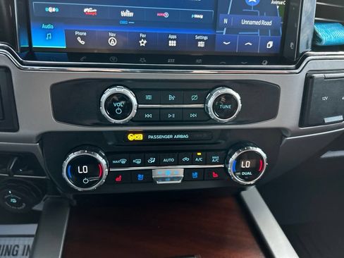 Used 2022 Ford F350 King Ranch w/ King Ranch Ultimate Package AWD/4WD image 26