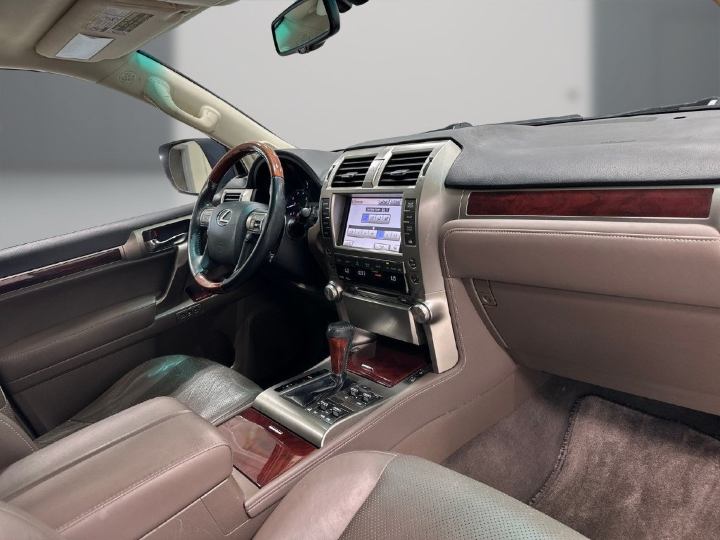 Used 2011 Lexus GX 460 Premium AWD/4WD image 16