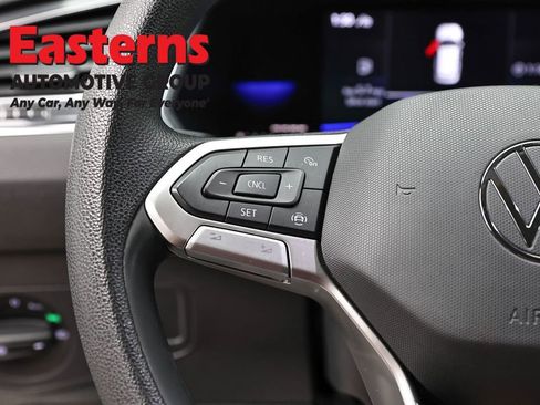 Used 2022 Volkswagen Tiguan S AWD/4WD image 15