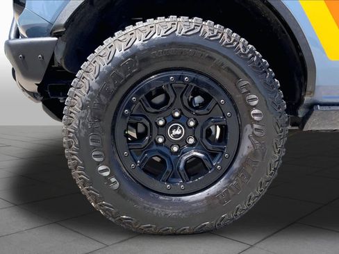 Used 2023 Ford Bronco Wildtrak AWD/4WD image 11