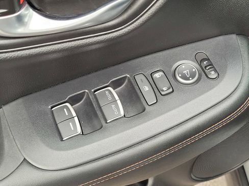 Used 2024 Honda HR-V Sport image 16