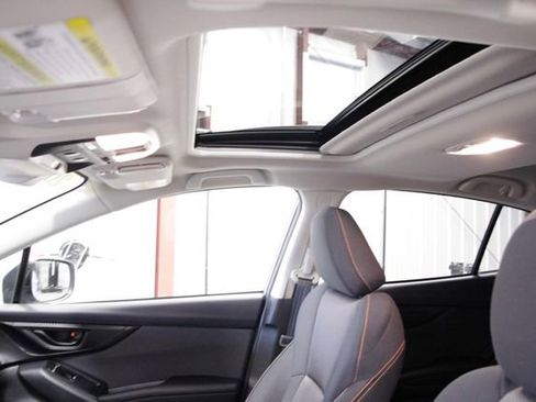 Used 2023 Subaru Crosstrek 2.0i Premium image 35