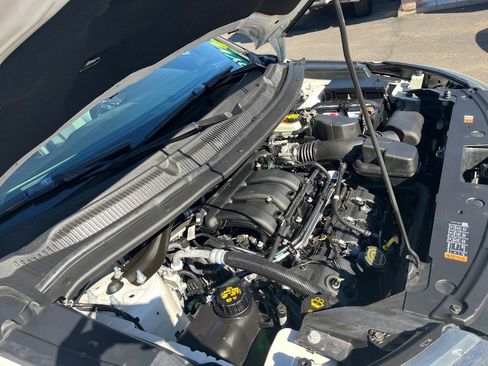 Used 2017 Ford Explorer XLT w/ Equipment Group 202A image 43