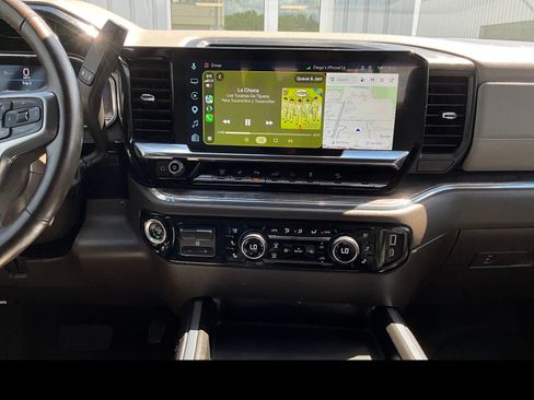 Used 2024 Chevrolet Silverado 2500 LTZ w/ LTZ Convenience Package AWD/4WD image 4