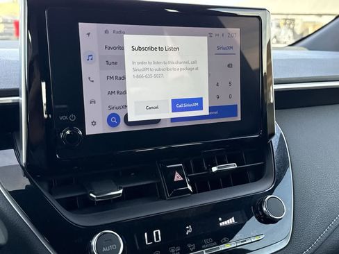 Used 2023 Toyota Corolla SE image 20