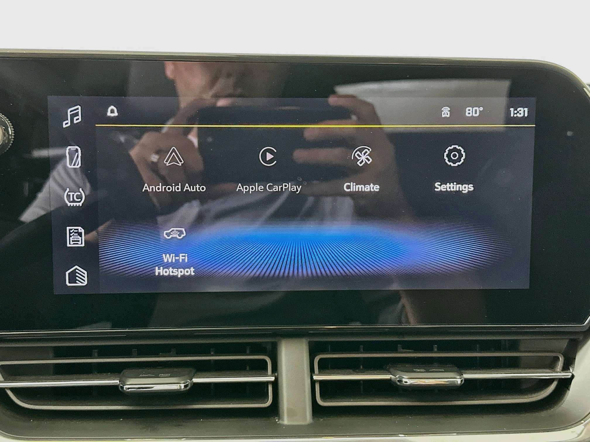 Used 2025 Chevrolet Trax LT FWD image 21