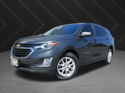 Used 2021 Chevrolet Equinox LS w/ LPO, Floor Liner Package FWD image 1