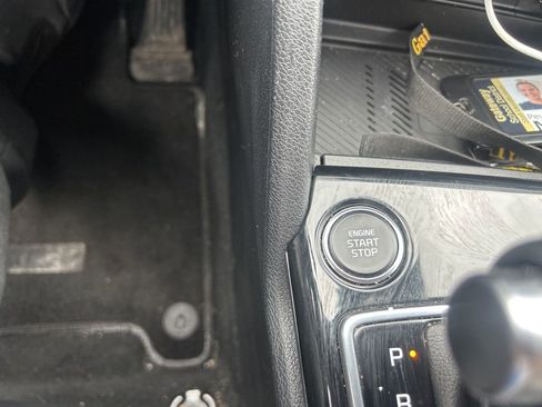 Certified 2024 Kia Sportage EX image 16